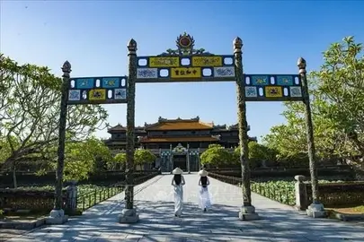 Circuit Vietnam 20 jours : Hanoi - Mai Chau - Ninh Binh - Baie d'Halong - Hue - Da Nang - Hoi An - Hochiminh Ville - Cai Be - Can Tho